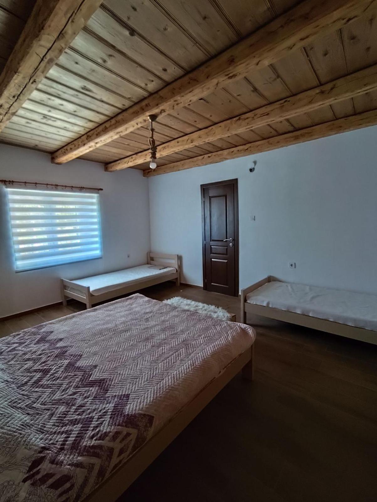 Villa Oaza Mira à Nikšić Extérieur photo